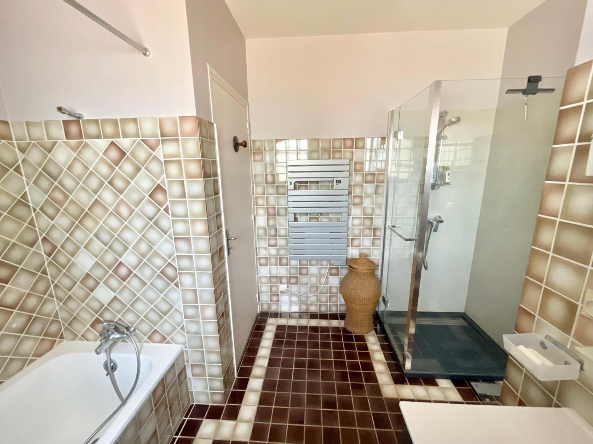 Charming French Riviera Villa // Pool, Seaview, Ac, 9Pax // Saint-Raphaël المظهر الخارجي الصورة