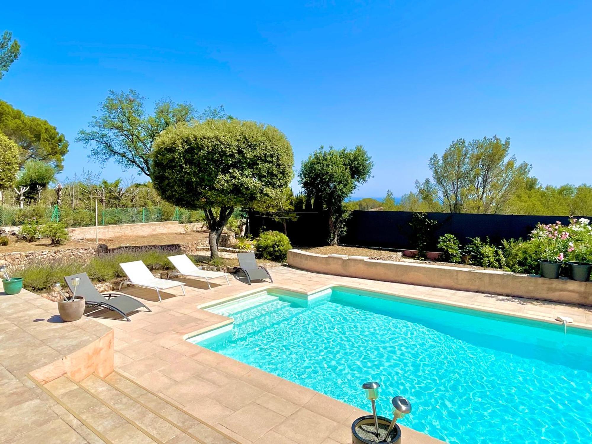 Charming French Riviera Villa // Pool, Seaview, Ac, 9Pax // Saint-Raphaël المظهر الخارجي الصورة